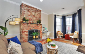 Beautiful Fully Furnished 2BR King Beds